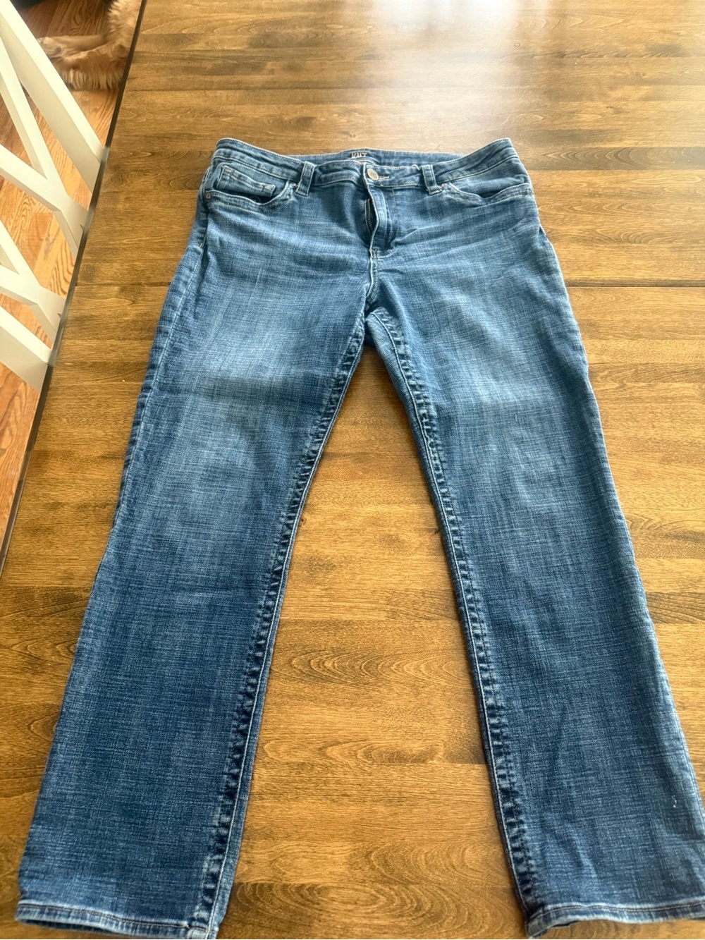 Classic Straight-Leg Jeans in Medium Blue